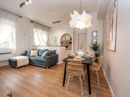 224 - Ma & Ma Luxury Apartment, 500metri da mare e spiaggia, vicino alla Baia del Silenzio - PARCHEGGIO GRATIS PRIVATO INCLUSO