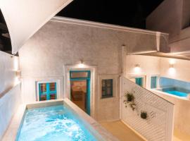 Marla Luxury Residences，位于梅加洛克里的度假短租房
