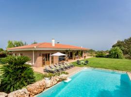Villa Son Tretze by Villa Plus