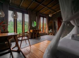 Padangan Lodge By Bali Cabin，位于Padangan的露营地