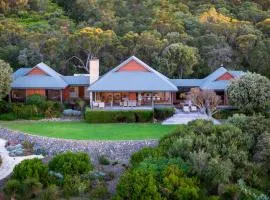 Skyfall I Private Properties