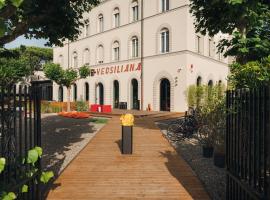 Re Versiliana Hotel，位于马里纳-迪-皮特拉桑塔的酒店