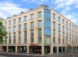 Hampton By Hilton Bath City，位于巴斯的酒店