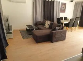 MAISON C