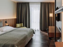 HEINhotel vienna airport，位于施韦夏特的精品酒店