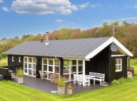 Three-Bedroom Holiday home in Øster Assels 3，位于Sillerslev的酒店