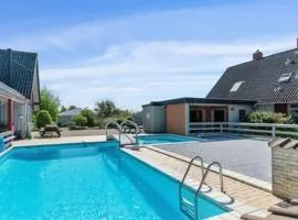 Lejlighed/rækkehus med adgang til pool.