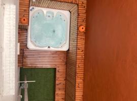 Maison Martha - sauna en jacuzzi - 12 personen，位于奥斯坦德的酒店