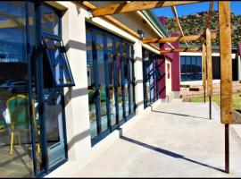 Matholeng Gardens Guesthouse，位于Foso的酒店