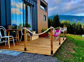 Domek w górach balia Tiny House Polana Widokówka，位于Lipnica Wielka的酒店