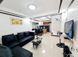 Calapan City Transient House Acacia L31，位于Calapan的酒店