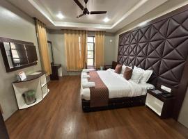 Fair Mount, Airport Road, Humhama Srinagar，位于斯利那加的酒店