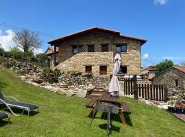 Apartamentos Los Tojos，位于Colsa的酒店