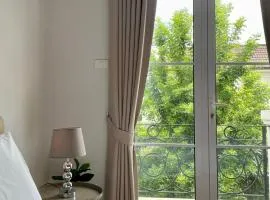 Entire 3BR Townhome in Sukhumvit, shared Pool, near BTS&MRT Asok