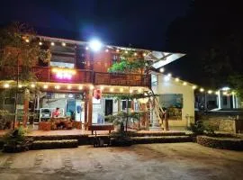 Homestay and Hots Spring Huy Hường