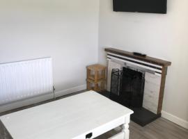 Brigid M’s Farm House，位于Killashandra的酒店