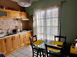 Sunny house at ancient Mycenae, close to Nafplio!