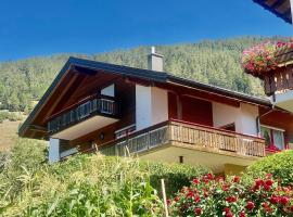 Chalet Kristall 4 1/2 Zimmer-Maisonetten-Haus，位于阿尔宾内的酒店