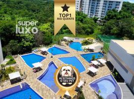 Flat Super Luxo - Rio Quente - Acesso Ao Rio，位于热河市的公寓