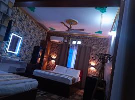 Hotel Sitar，位于Dhangarhi的酒店