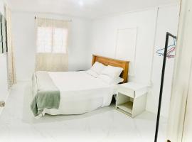 Tonga Cottage - Private Double Room Shared Facility，位于Folaha的住宿加早餐旅馆