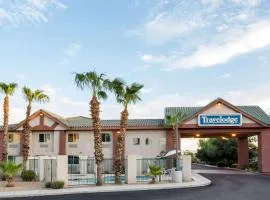 Days Inn by Wyndham Phoenix West