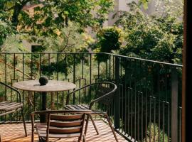 WELTWIEN Luxury Art Apartments & Free Parking，位于维也纳的公寓式酒店