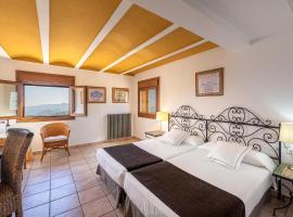 阿拉胡阿尔酒店，位于本尼马热而的酒店