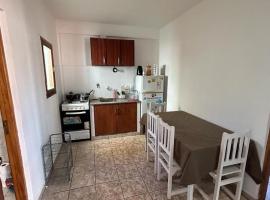 Departamento 1 dormitorio para 3 personas en Miguel Lanus，位于波萨达斯的公寓