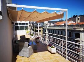 BURGO NUEVO Ático de lujo en pleno centro con terraza y vistas - leonapartamentos，位于莱昂INCIBE附近的酒店