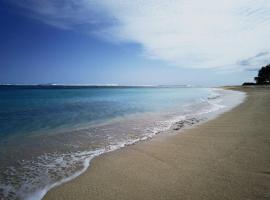 Wonderful beach bungalow in the south.，位于Riambel的别墅