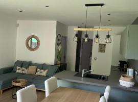 Appartement Cocooning entre lacs et montagnes，位于Saint-Alban的酒店