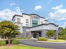 Comfort Inn & Suites Greenville Near Convention Center，位于格林维尔皮特 - 格林维尔机场 - PGV附近的酒店