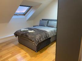 Mayfair- Charming 2BR family Apartment，位于Greetland的公寓