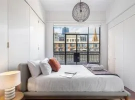 Majorca Classic - Boutique Flinders Lane Balcony Pad