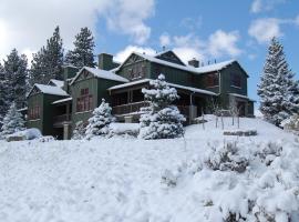 Snowcreek Resort Vacation Rentals，位于马姆莫斯湖的酒店