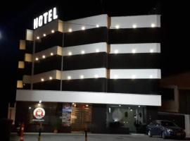 Hotel Paradise，位于伊皮亚莱斯的酒店