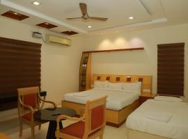 Hill View Paradise - 2bhk's & rooms - A Golden Group Of Premium Home Stays - tirupati，位于蒂鲁帕蒂的酒店