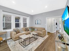 Spacious Haven - 8 min from Downtown Chicago - Sleeps 10，位于Forest Park的酒店