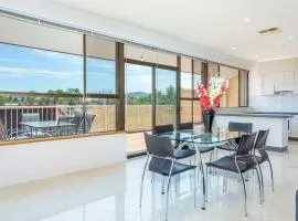 Tuggeranong Short Stay #06C - Sleeps 6