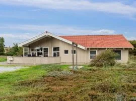 Holiday Home Zoya - 900m from the sea in NW Jutland by Interhome