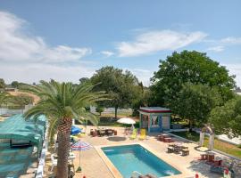 Alojamiento Rural Villa Rosarito，位于乌特雷拉的酒店