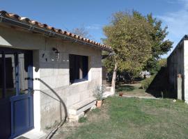 Gîte VillaBoé，位于Villebois-Lavalette的酒店