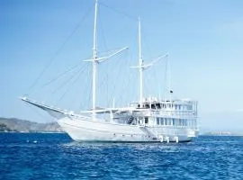 Nusa Coral Cruise