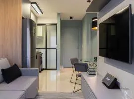 Apartamento moderno, com home office e garagem.