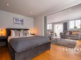 Modern Luxury Apartment In The Heart of Henley