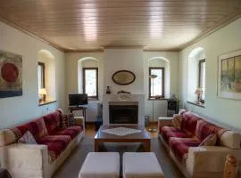 Rustic home in heart of Stemnitsa