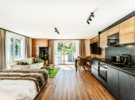 Black Forest Luxury Apartment Bärenhöhle mit Sauna，位于施卢赫湖的带停车场的酒店