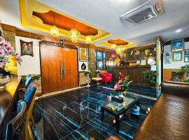 โรงแรมเชียงใหม่ล้านนา & โมเดิร์นลอฟท์ (Chiangmai Lanna Modern Loft Hotel)，位于山甘烹的酒店
