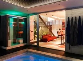 N18 luxury boutique apartment with a private pool & spa